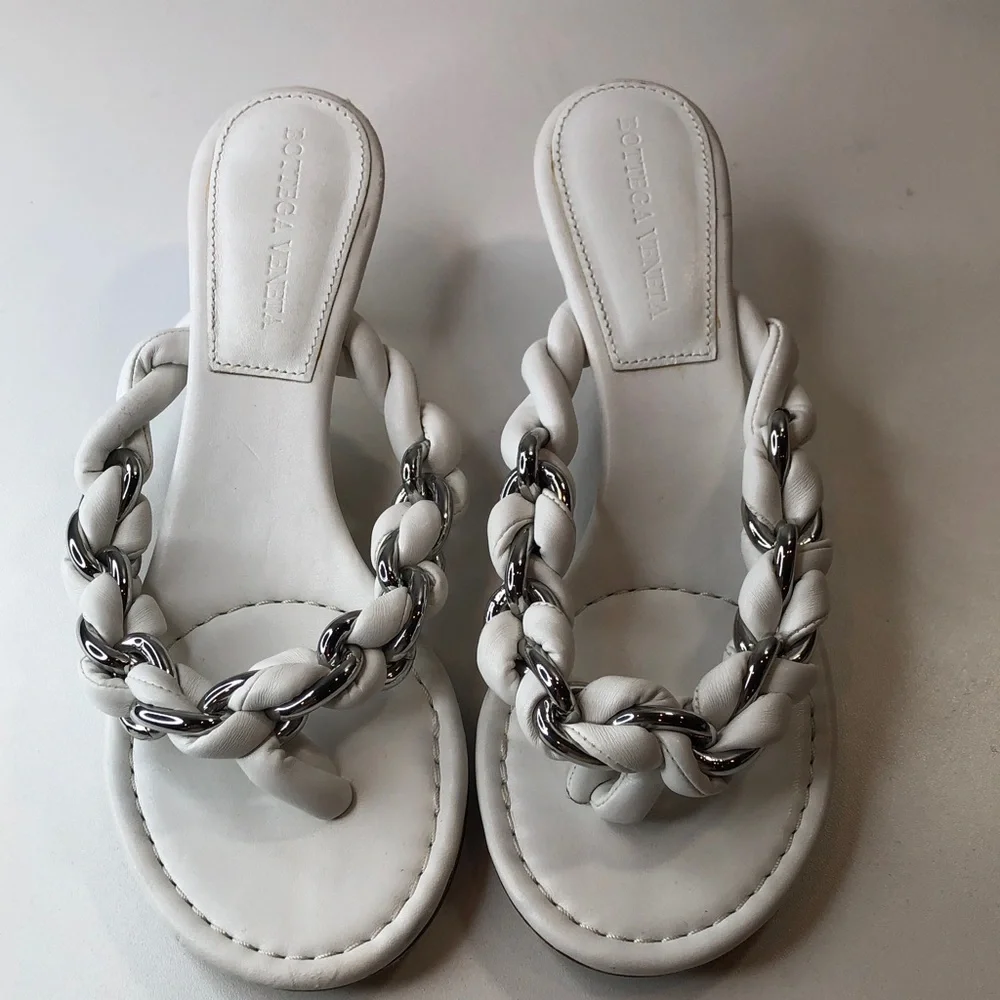 Bottega Venetta Dot Sandal White with Silver chain Accent Size 39 EU (7.5-8US)
